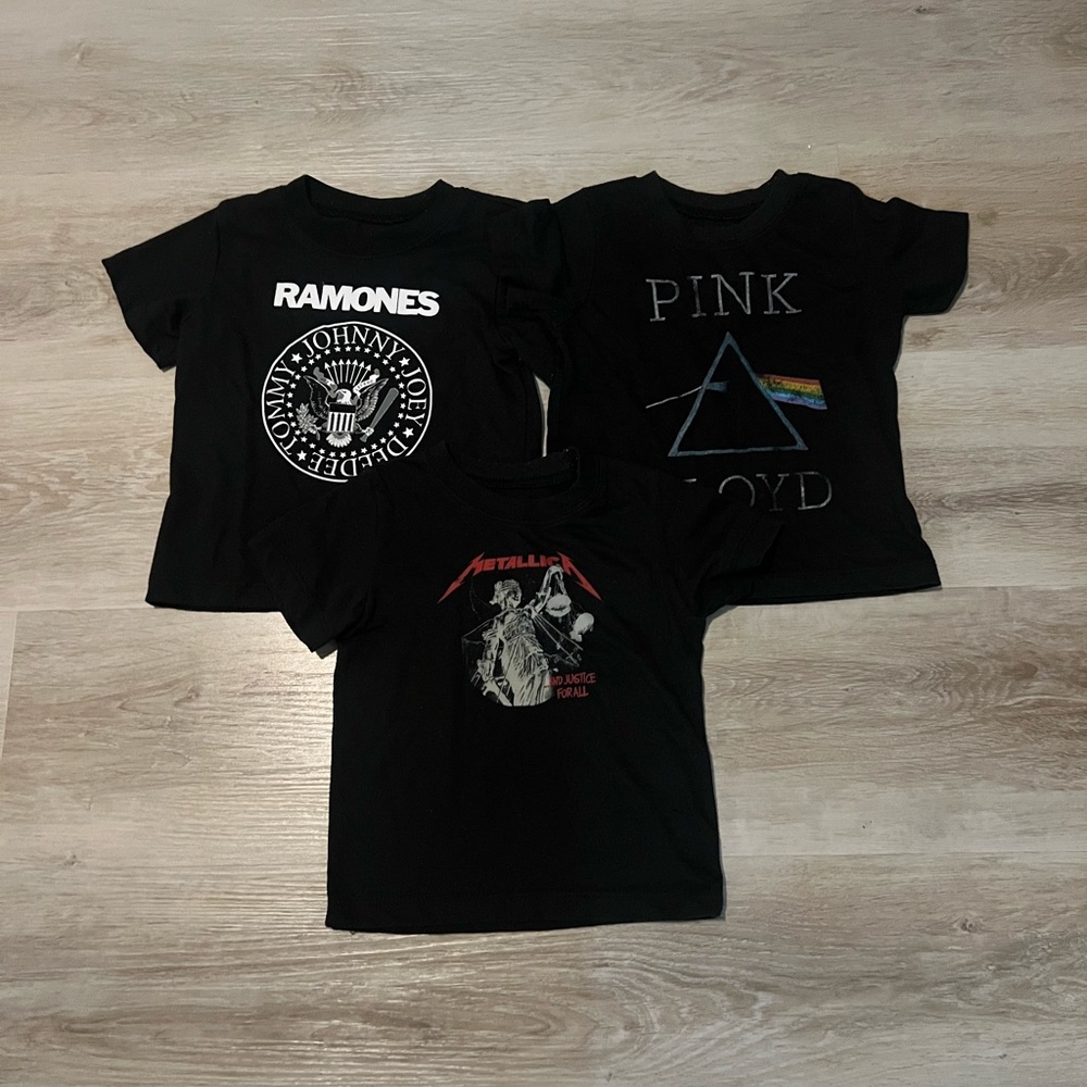 Graphic tees bundle